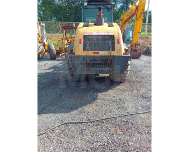 Foto de ITAÚNA/MG-ROLO COMPACTADOR – COMBAT CB250 2008