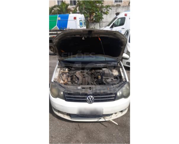 Foto de RIO DAS OSTRAS/RJ - VW POLO SEDAN 2.0 COMFOR
