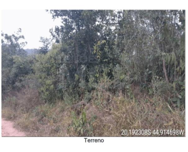 Foto de DIVINÓPOLIS/MG- TERRENO COM ÁREA DE 800,00m² BAIRRO VIVENDAS DA EXPOSIÇÃO