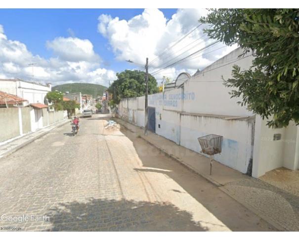 Foto de SERRINHA/BA — Prédio (antiga escola de mineração) com terreno de 932,50m² no Centro