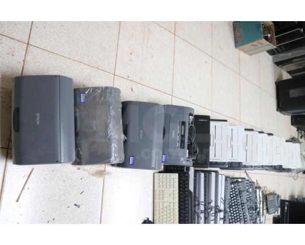Foto de BRASILIA/DF - Material de Informática e eletrônicos.