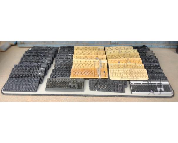 Foto de SENADOR CORTES/MG - Lote de Equipamentos e bens de informática..