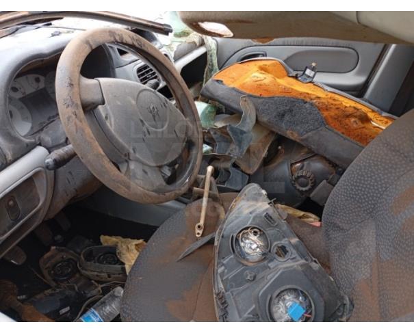 Foto de ITAÚNA/MG- RENAULT CLIO CAM1016VH 2010/2011 BAIXADO SUCATA- PA12510