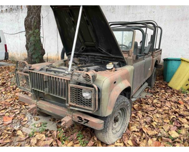 Foto de RIO DE JANEIRO/RJ- VTNE PICAPE EMP GE DEFENDER 130 3/4T 4X4 LAND ROVER 2005