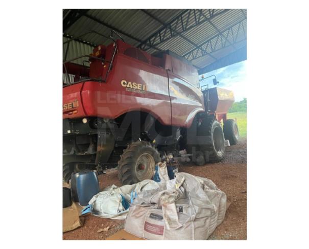 Foto de GOIATUBA/GO - Colheitadeira de grãos marca CASE 