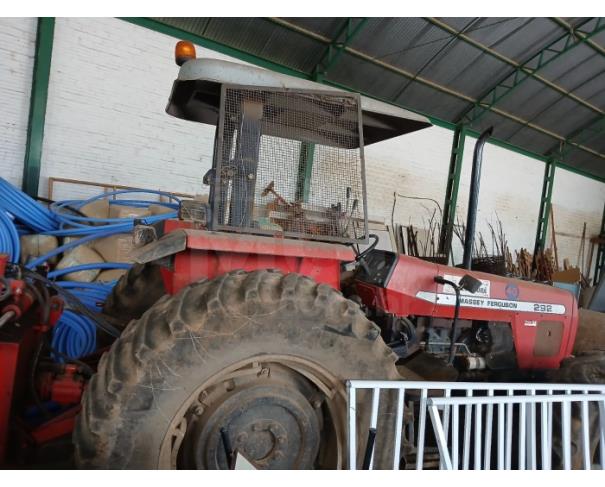 Foto de COTIPORÃ/RS - Trator agrícola Massey Fergusson MF 292