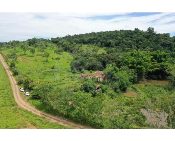 Foto de PIUMHI/MG - Terreno Rural com 22,25,12 hectares no distrito de Doresópolis