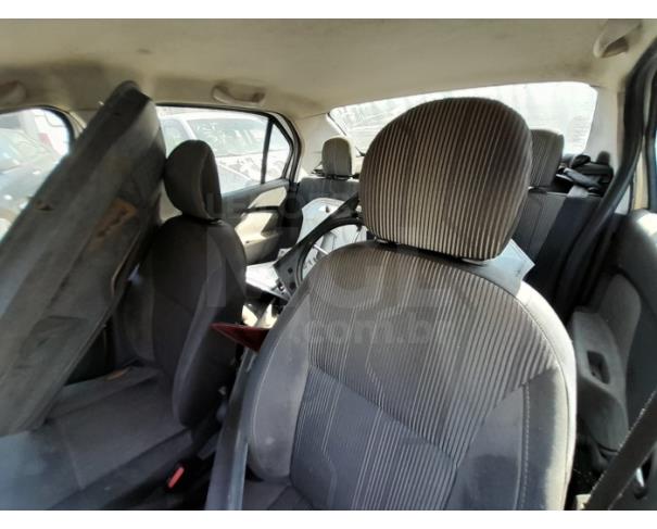 Foto de RIO DAS OSTRAS/RJ - RENAULT LOGAN EXPR. 16 M