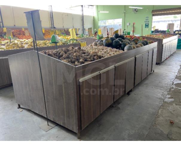 Foto de BARBACENA/MG - 04 Bancadas expositora para Hortifruti 