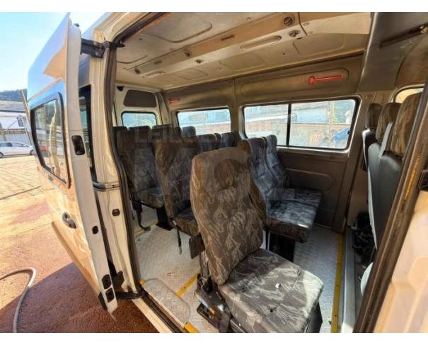 Foto de CARMÉSIA/MG - Micro-ônibus Renault Master Revescap L3H2, 2019/2020, DIESEL