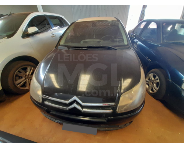 Foto de UBERLÂNDIA/MG - CITROEN C4 Pallas 20EXA 