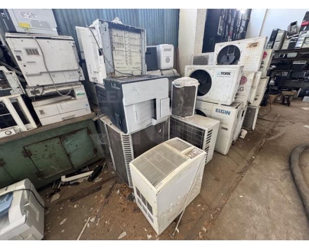 Foto de CAMPO DOS GOYTACAZES/RJ-Eletrônicos, informática (CPUS, monitores, estabilizadores, teclados, impressoras, ares condicionados, televisores, impressoras).