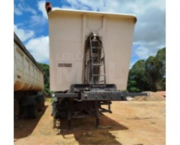 Foto de ITAÚNA/MG - SEMI REBOQUE RANDON SR BA BASCULANTE COM 12 PNEUS ANO 2011/2012 - SC947