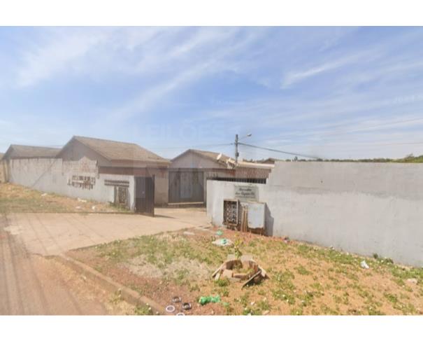 Foto de ÁGUAS LINDAS DE GOIÁS/GO — Casa no Pq Da Barragem