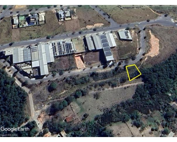 Foto de CONSELHEIRO LAFAIETE/MG - Lote nº 13 da quadra 7 com 362,27m² no Bairro Ouro Verde