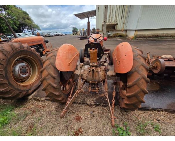 Foto de LONDRINA/PR - TRATOR AGRÍCOLA 4X2 MARCA MASSEY FERGUSSON MODELO MF 55X