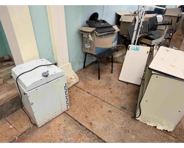 Foto de TIROS/MG - LOTE COMPOSTO POR MÓVEIS, EQUIPAMENTOS, ELETRÔNICOS E BENS DIVERSOS