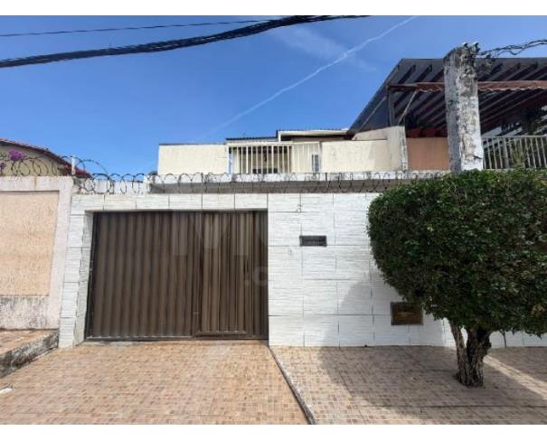 Foto de LAURO DE FREITAS/BA — Casa com 4 quartos e 1 Vaga na Garagem (1555512082329)