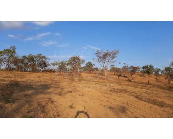 Foto de JUATUBA/MG — Terreno com 2.49.60 hectares (24.900m²), às margens da MG-050