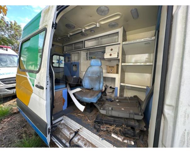 Foto de RIO DAS OSTRAS/RJ - ESP. CAMINHÃO AMBULÂNCIA I.M. BENZ SPRINTER 415 MARIMAR A