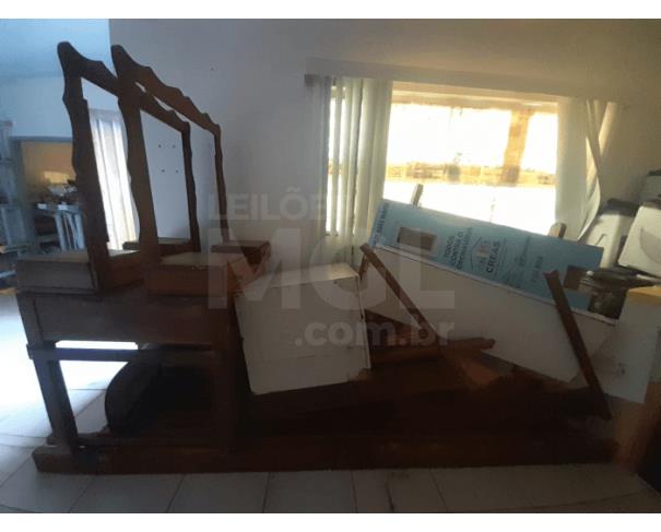Foto de ELDORADO/MS - Diversos itens: aparelho de fisioterapia em madeira