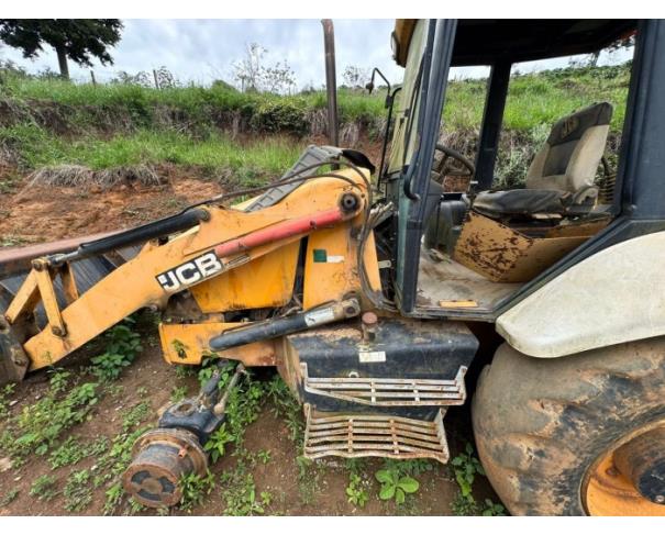 Foto de PIEDADE DE CARATINGA/MG -  Retroescavadeira JCB 3C, 2011/2011