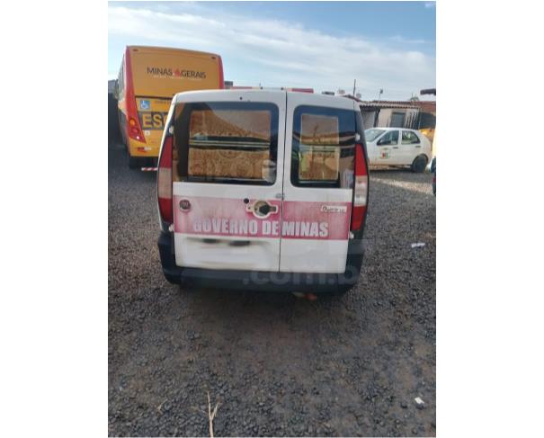 Foto de DOURADOQUARA/MG - CARRO - Fiat Doblo Rontan Ambulância, 2009/ 2009