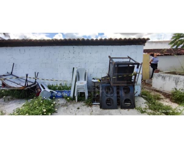 Foto de SENADOR POMPEU/CE - Lote de Mesas, Cadeiras, Carteiras Escolares entre outros