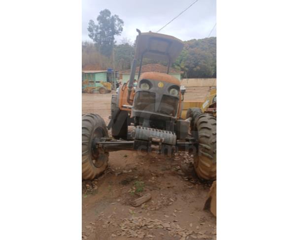 Foto de ORATÓRIOS/MG  - Trator Agrícola Budny, modelo BDY-8540, tração 4x4, combustível diesel