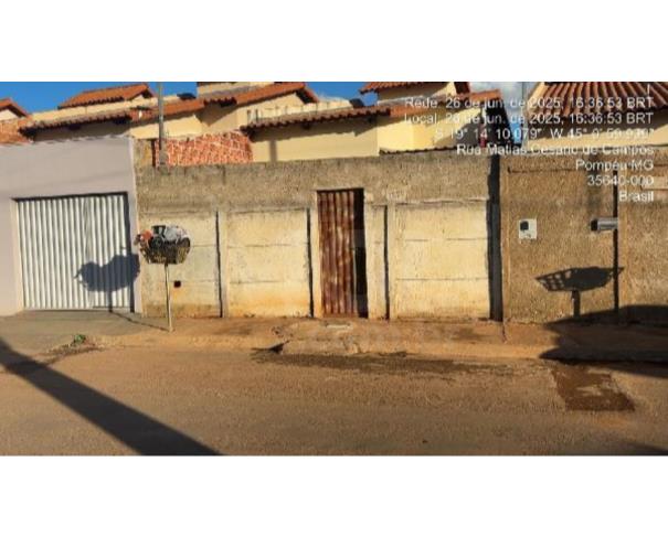 Foto de POMPEU/MG — Casa com 2 quartos (F8444424700752)