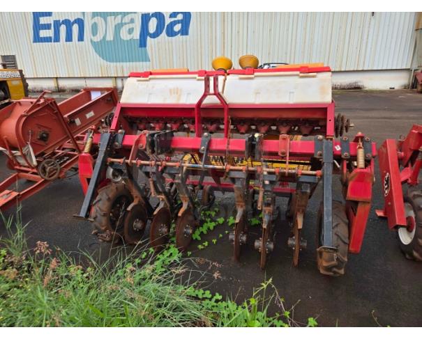 Foto de LONDRINA/PR - SUCATA DE PLANTADEIRA VENCE TUDO CONE PARA PARCELAS