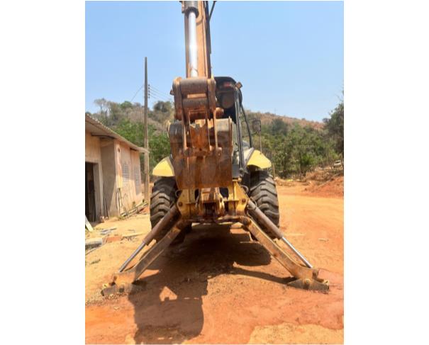 Foto de SÃO PEDRO DOS FERROS/MG - Retroescavadeira Caterpillar 416E