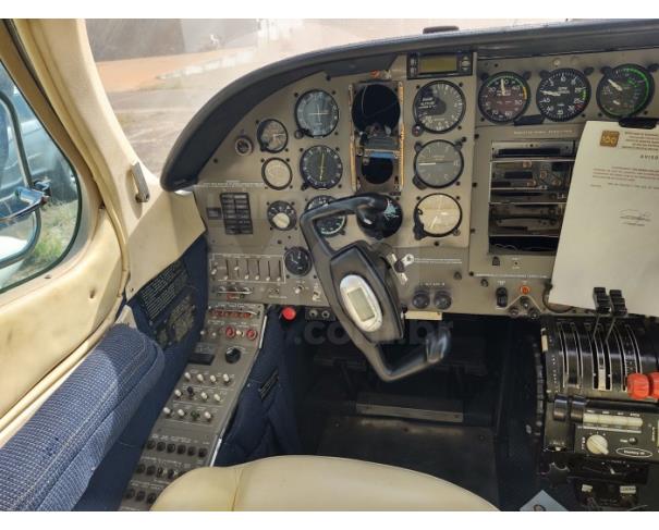 Foto de GOIÂNIA/GO - CESSNA 402B N401NA - 1970/1970 - ALIENAÇÃO ANTECIPADA