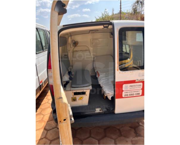 Foto de SÃO PEDRO DOS FERROS/MG - CARRO - Fiat Doblo Rontan Ambulância, 2009/2009