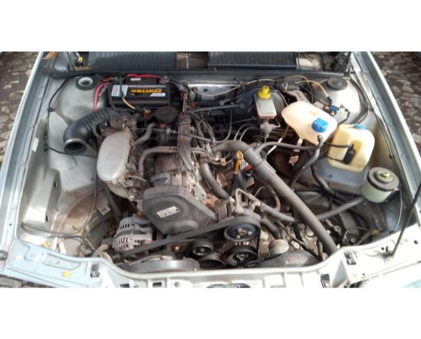 Foto de ITAÚNA/MG- VW SANTANA 2.0 MI 2P E 4P 2001/2001- PA12607