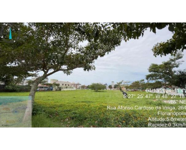 Foto de FLORIANÓPOLIS/SC - Terreno com 15.379,61m² ao lado Igreja Nª Sª de Guadalupe em Canasvieiras