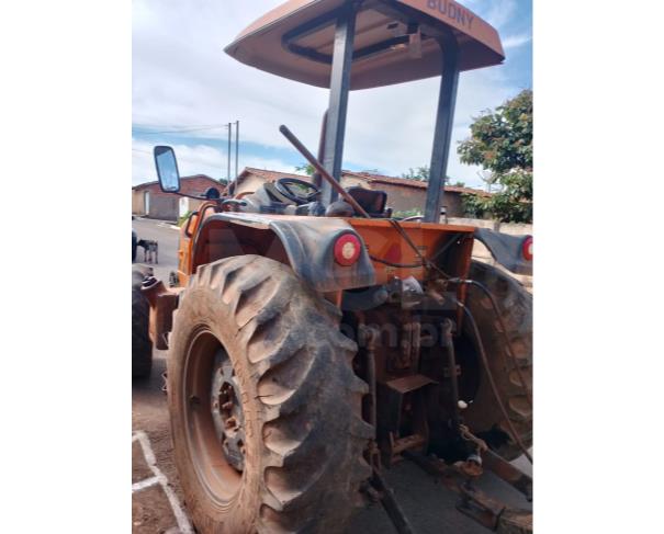 Foto de DOURADOQUARA/MG - Trator Agricola Budny, modelo BDY7540.
