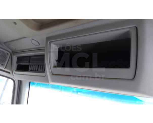 Foto de ITAÚNA MG CAMINHÃO NO CHASSI - VOLVO VM 330 6X4 TRAÇADO 