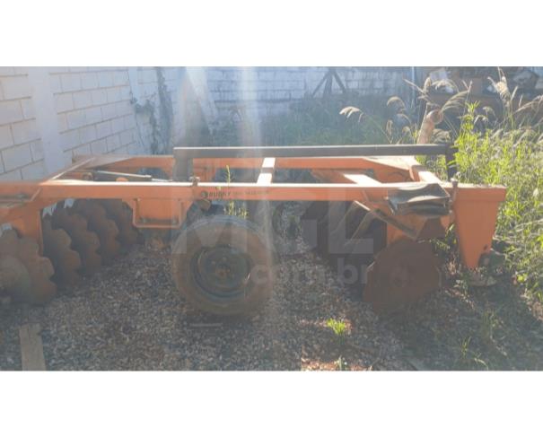 Foto de ORATÓRIOS/MG - Grade Aradora de Arrasto Budny, equipada com discos de corte