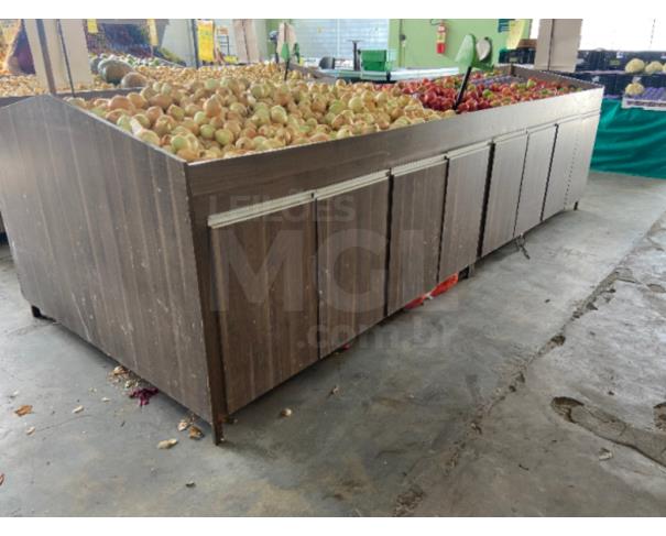 Foto de BARBACENA/MG - 04 Bancadas expositora para Hortifruti 