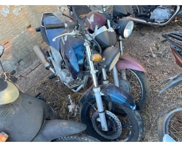 Foto de ARAGUAPAZ/GO - Motocicleta HONDA CBX 250 Twister - CIRCULÁVEL