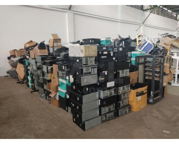 Foto de CONTAGEM/MG- Sucata de Material de Informática