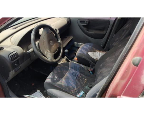Foto de ITAÚNA/MG - CIRCULÁVEL - GM CORSA HATCH