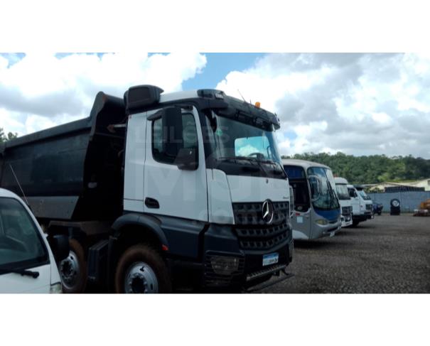 Foto de ITAÚNA MG  - CAMINHÃO  MERCEDES BENZ AROCS 4851 K 8X4 CAÇAMBA - ANO 2021/2021