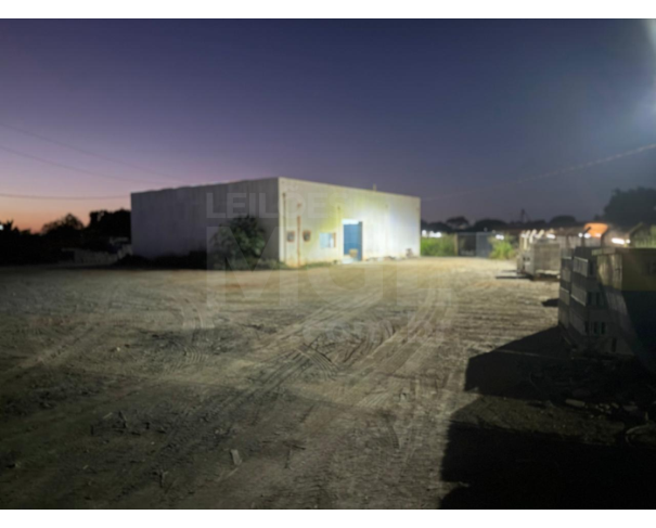Foto de MONTE CARMELO/MG — Galpão com 1.400m² com terreno de 3.000 m² na MG-190