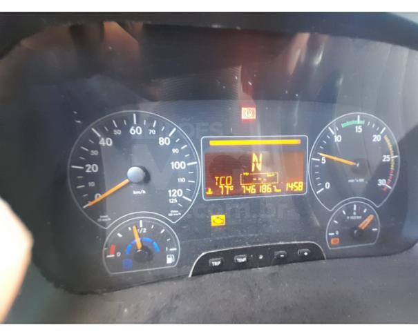 Foto de ITAÚNA MG CAMINHÃO NO CHASSI MERCEDES BENZ ATEGO 2429 - ANO 2012/2012