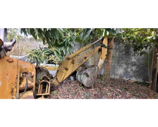 Foto de SANTA MARIA MADALENA/RJ - Retroescavadeira Massey Ferguson MF 86 HS