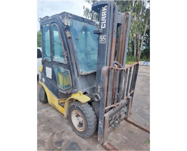 Foto de PIRAPORA MG - CLARCK - EMPILHADEIRA 2.5 - CLARK C25D - FROTA EMP0020 - ANO 2013 - 2,5 ton PA8458