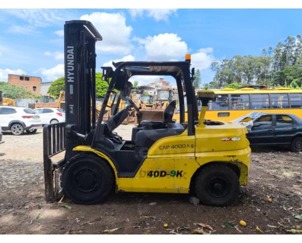 Foto de EMPILHADEIRA HYNDAI 40D-9K CAP. 4.000 KG 2016/2016 - PA12675