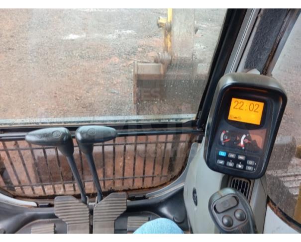 Foto de FLOR DA SERRA DO SUL/PR-Escavadeira New Holland, modelo E135B